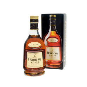 Hennessy-VSOP-24-x-35cl.jpg